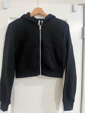 H&M Black Cropped Zip Hoodie with Silver Zipper
